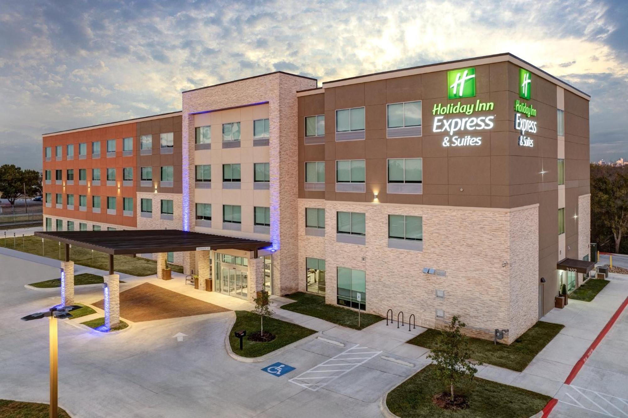 Holiday Inn Express & Suites Austin Airport East By Ihg Екстериор снимка