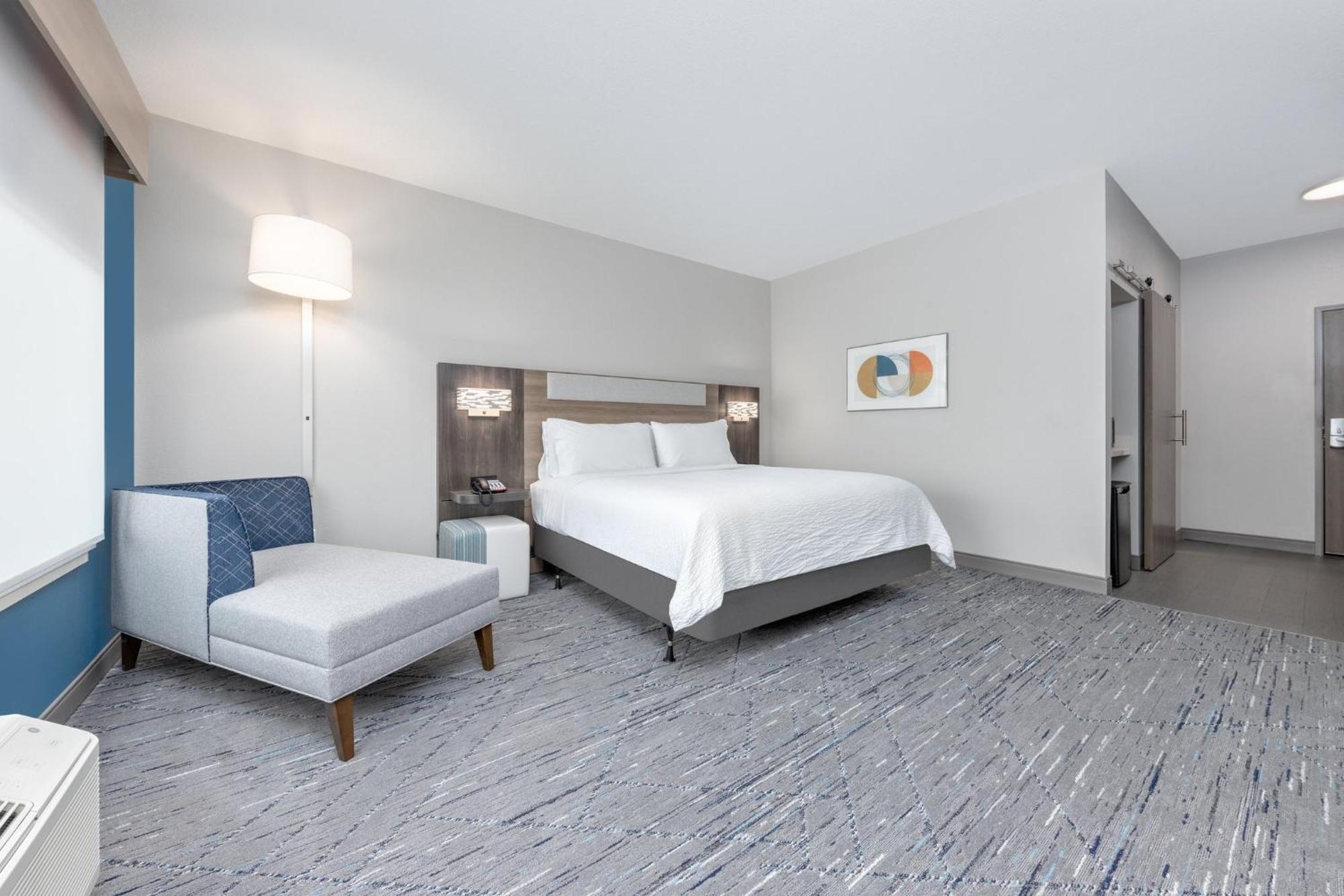 Holiday Inn Express & Suites Austin Airport East By Ihg Екстериор снимка